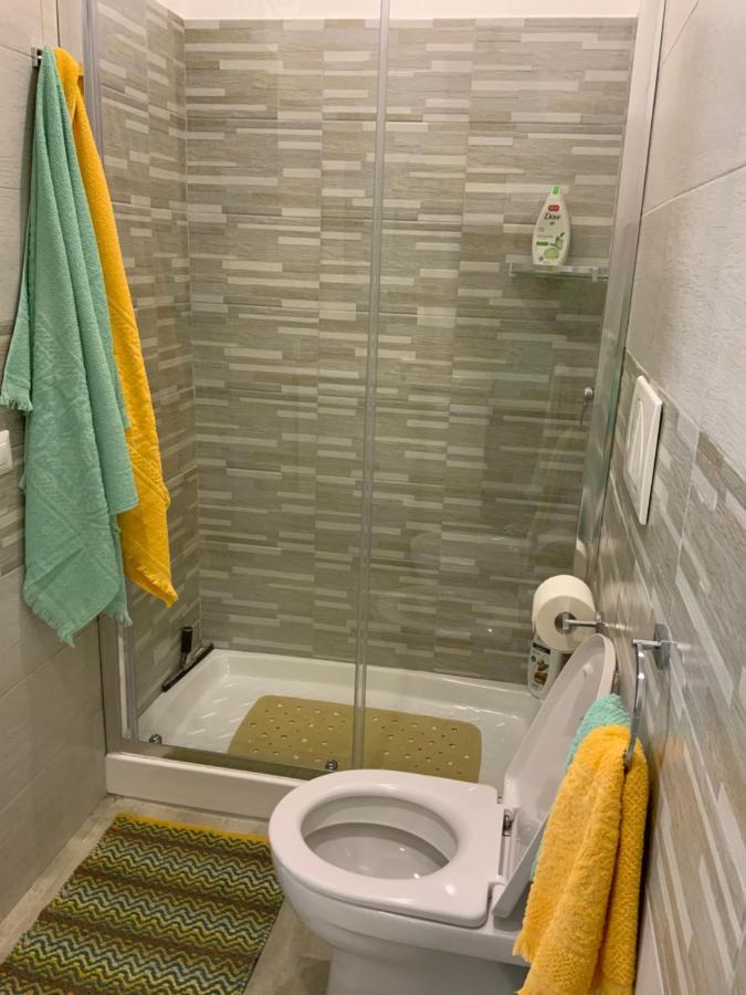 Nuovissimo Appartamento Indipendente Al Centro !! Catánia Buitenkant foto